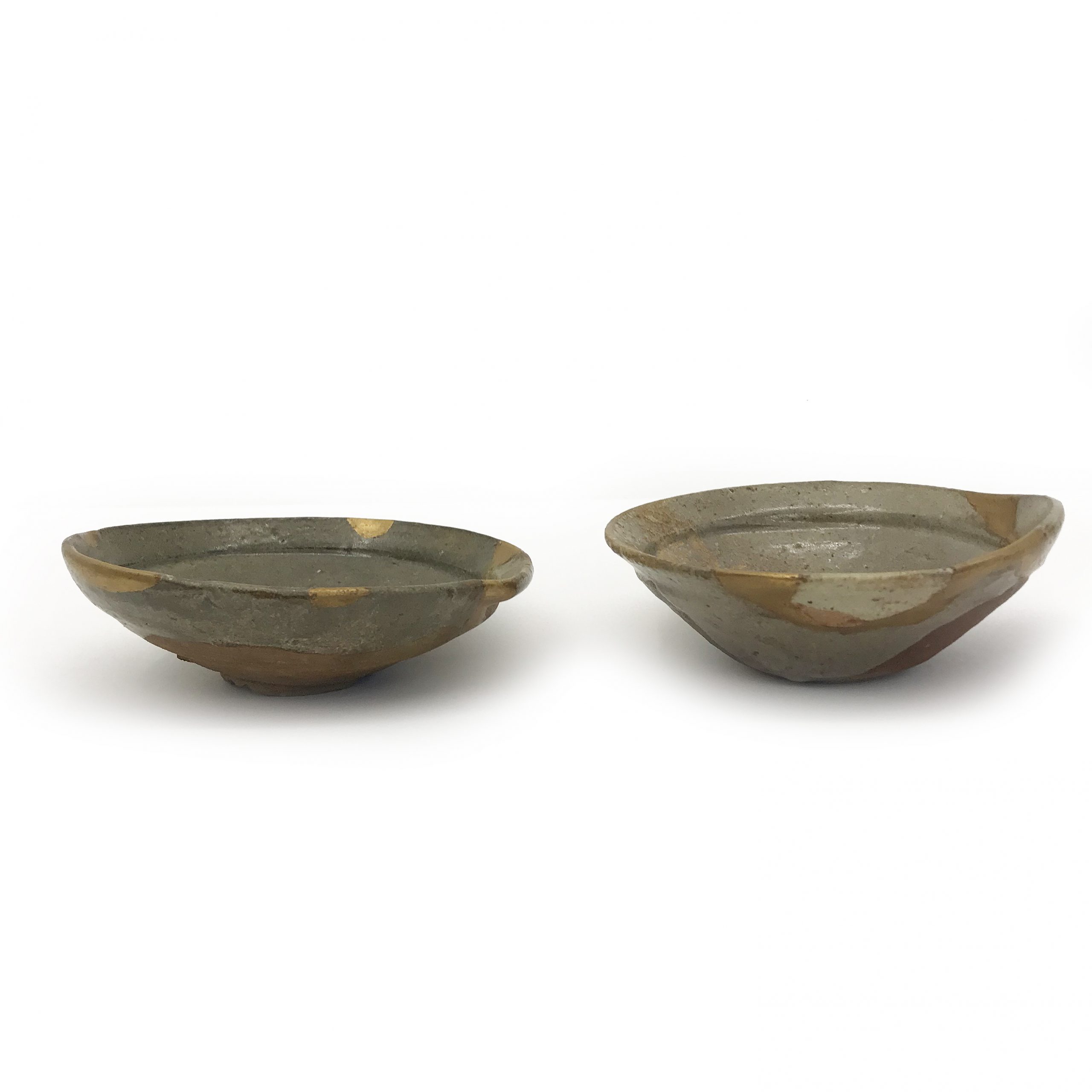 Two bowls with golden Kintsugi repair | ceramic | Korea | Joseon Dynasty | basedonart gallery
