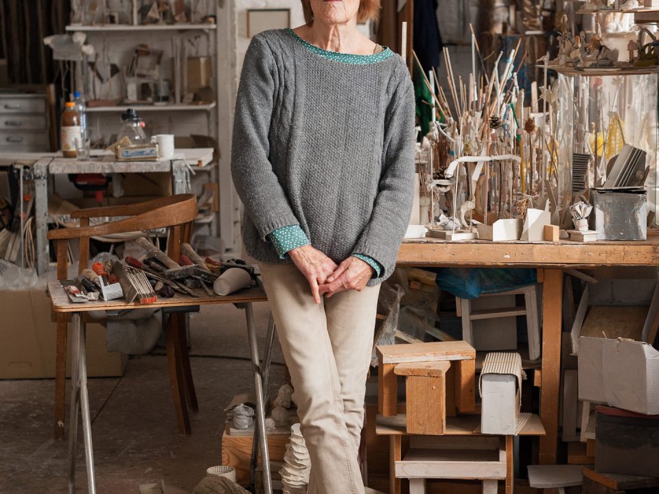 Inge Schmidt in her studio | 2025 | Photo Heike Steinweg | boa-basedonart